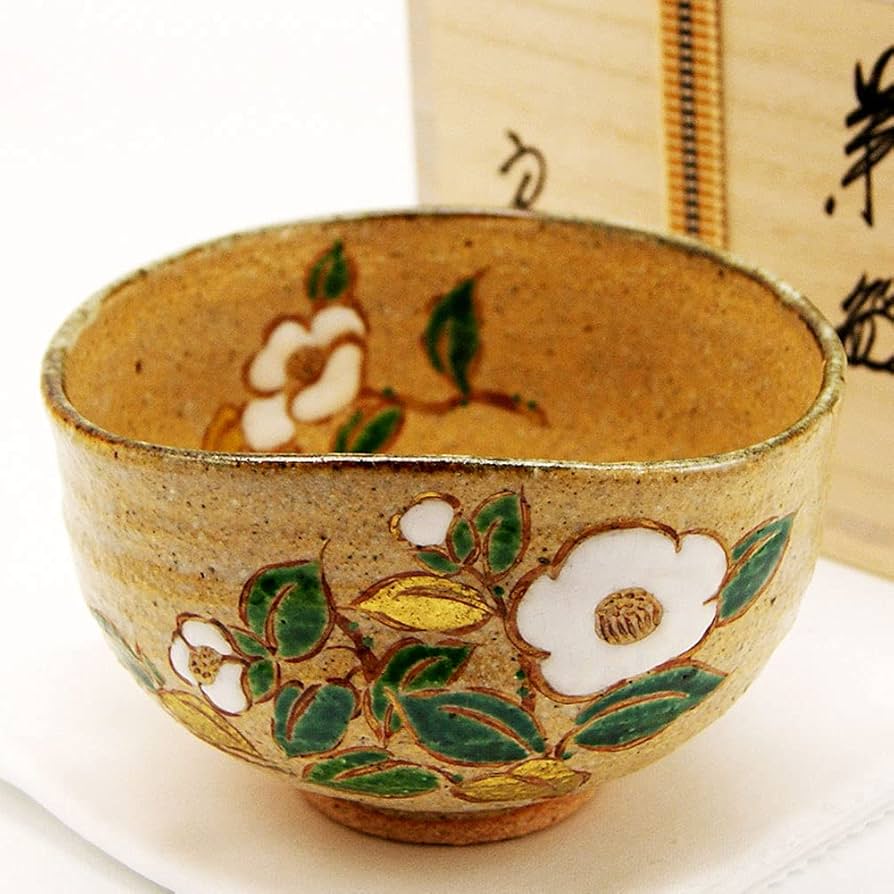 Amazon | 抹茶碗 灰柚茶碗 「椿絵」 木箱入り 冬物 茶道具 | Minoru
