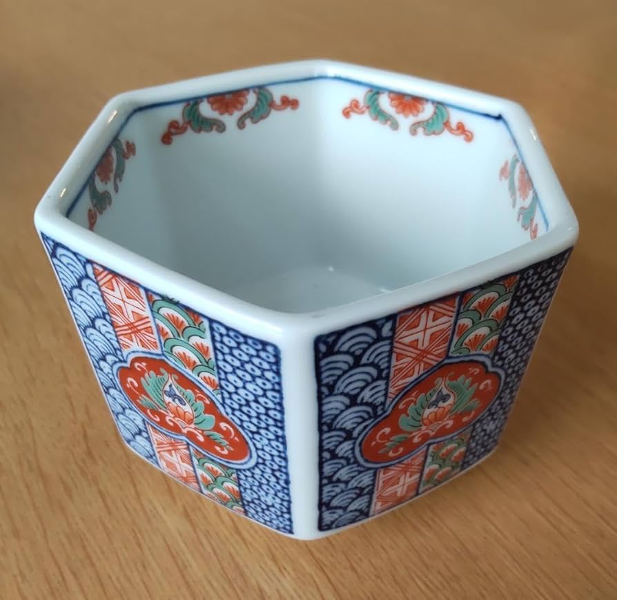 Amazon.co.jp: 有田焼 地紋鍋島 幸楽作 六角小鉢揃 5客セット : ホーム