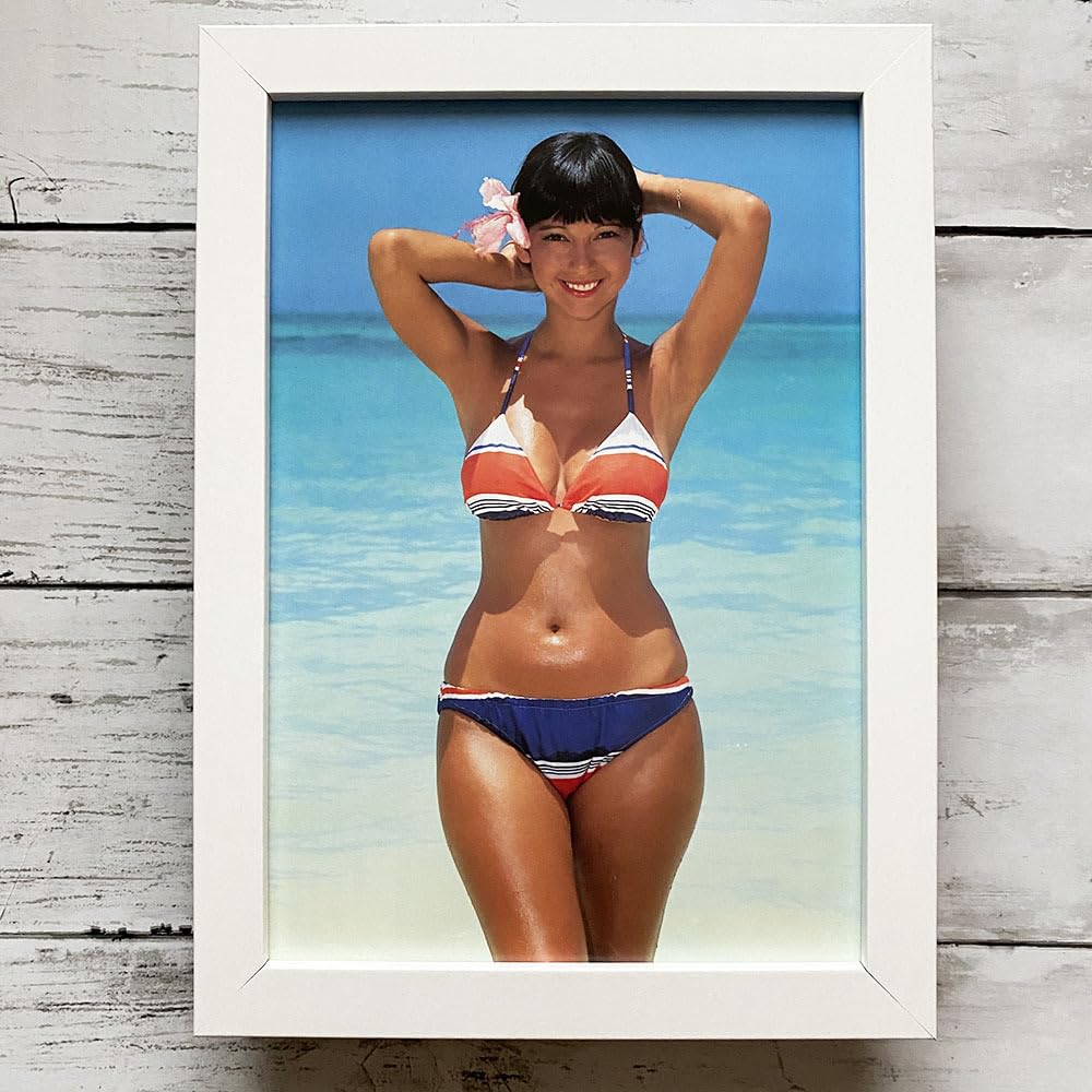 ハワイの美女モデル・アグネス・ラム大判ポスター by SHIN IKEDA