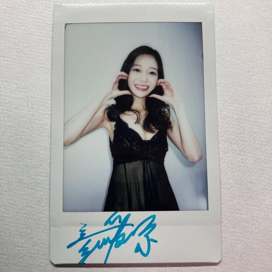 非売品】あいにゃん直筆サイン入りチェキ あいにゃん サイン入りチェキ