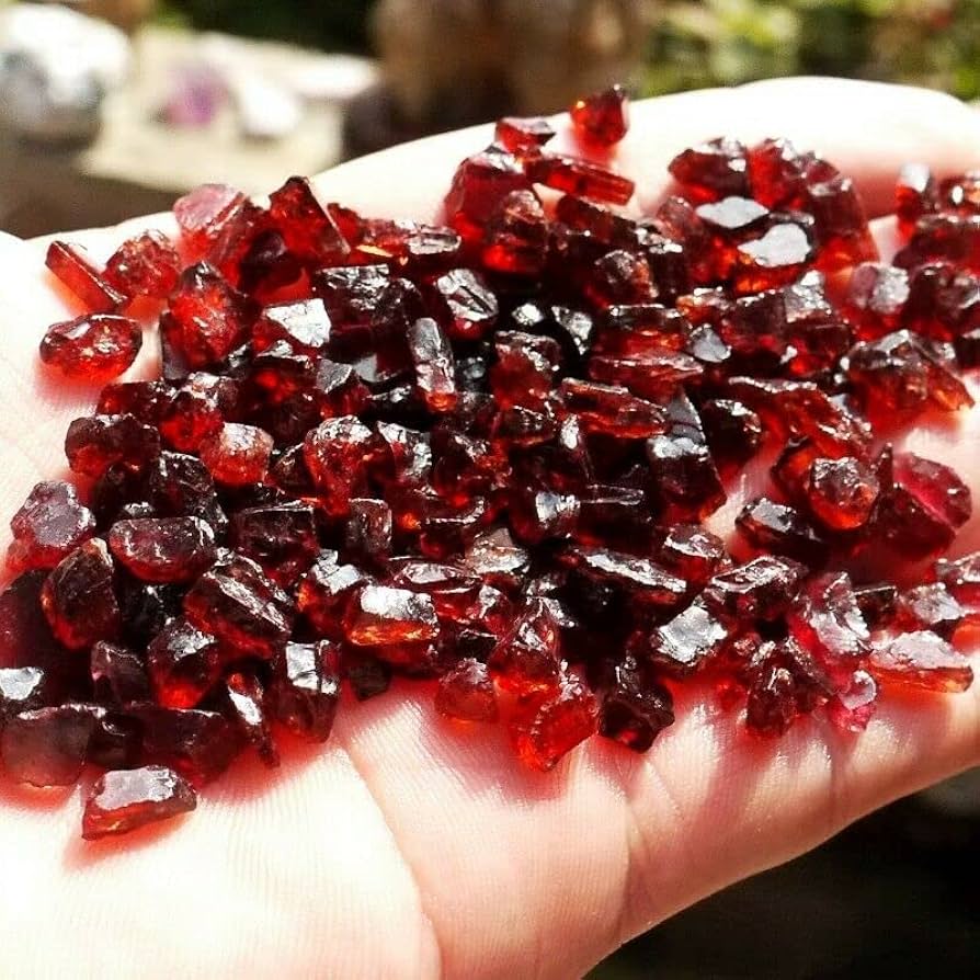 Amazon.co.jp: 生天然レッド ガーネット クリスタル宝石原石標本 100