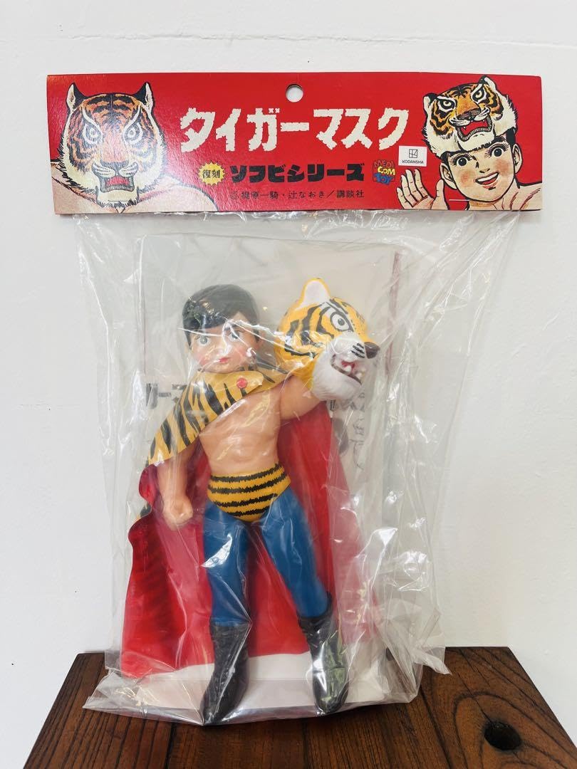 ミスターシャドー タイガーマスク ソフビ フィギュア Amazon.co.jp: ザ