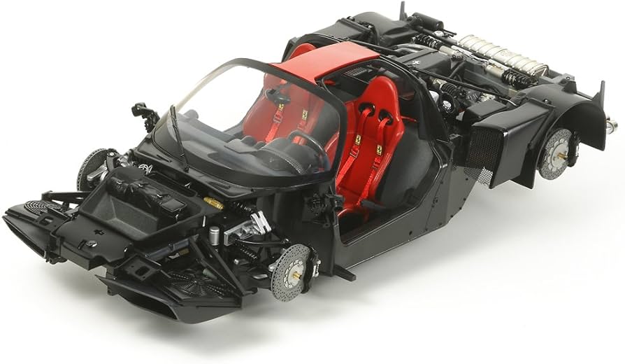 タミヤ 1/12 エンツォフェラーリ セミアッセンブルモデル (箱に難アリ