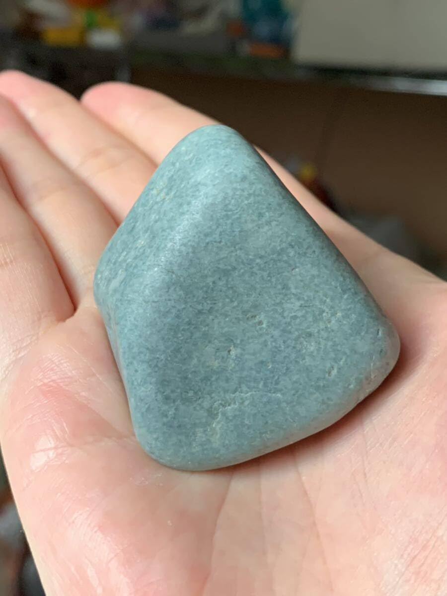 糸魚川翡翠 青翡翠 1060g 糸魚川翡翠青翡翠1060g