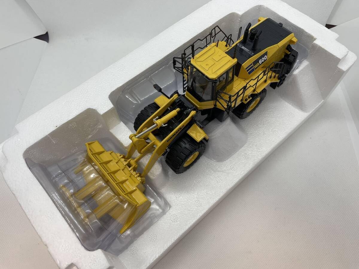 コマツ 1/50 WA600 ホイールローダー The experts line ダイキャスト