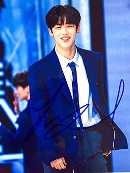 Amazon.co.jp: キム・ヨハン直筆サイン入り超大型写真Kim Yo HanWEi5