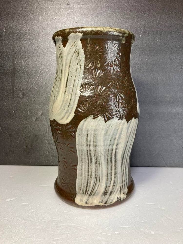 益子焼 陶芸家・明石庄作 刷毛目角瓶 （濱田庄司の弟子）