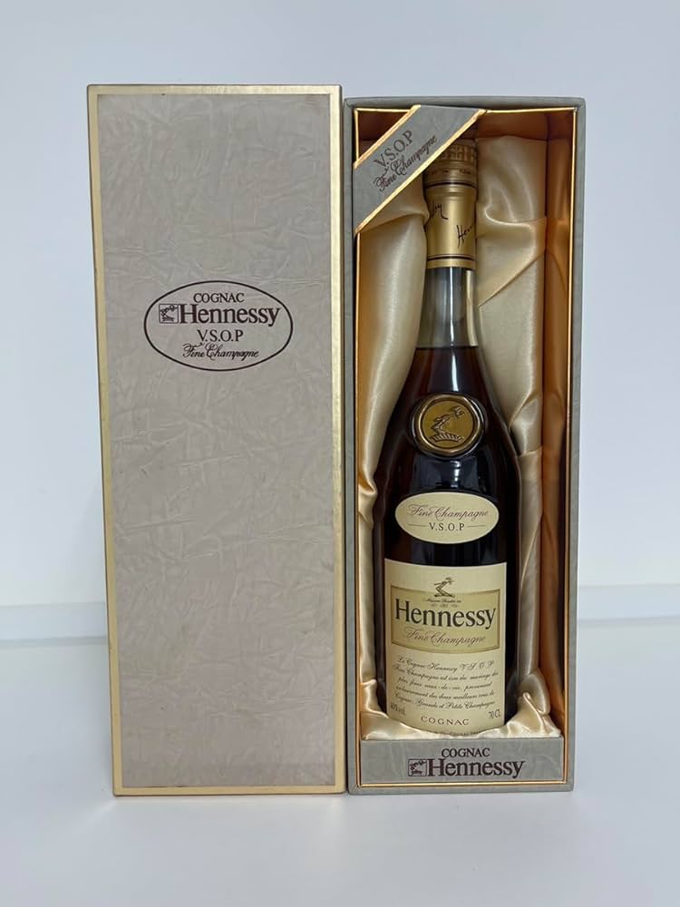 ヘネシーブランデーHennessy V.S.O.P 700ml ギフトボックス ヘネシー
