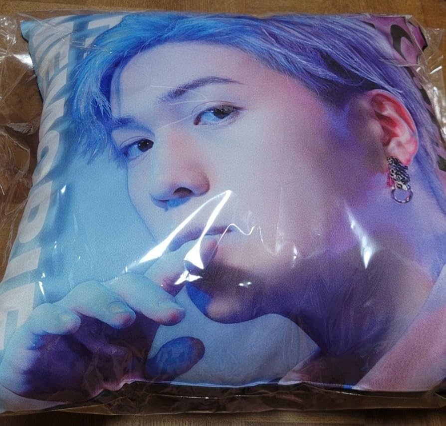 FANTASTICS 八木勇征 スクエア クッション Amazon.co.jp: FANTASTICS