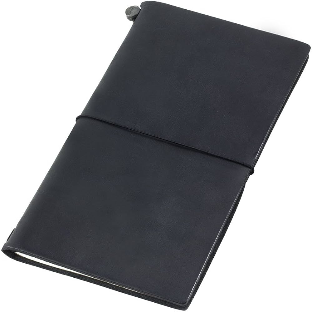 Amazon.co.jp: トラベラーズノート レギュラーサイズ 黒 13714006