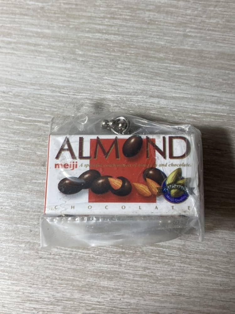 明治アーモンドチョコレート ガチャ