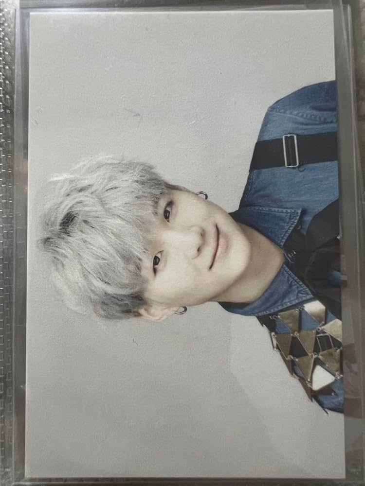 Amazon.co.jp: bts suga シュガ ユンギ 防弾少年団 花様年華 フォト