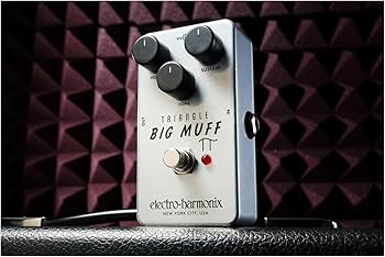 Amazon.com: Electro-Harmonix Triangle Big Muff Pi Fuzz Pedal