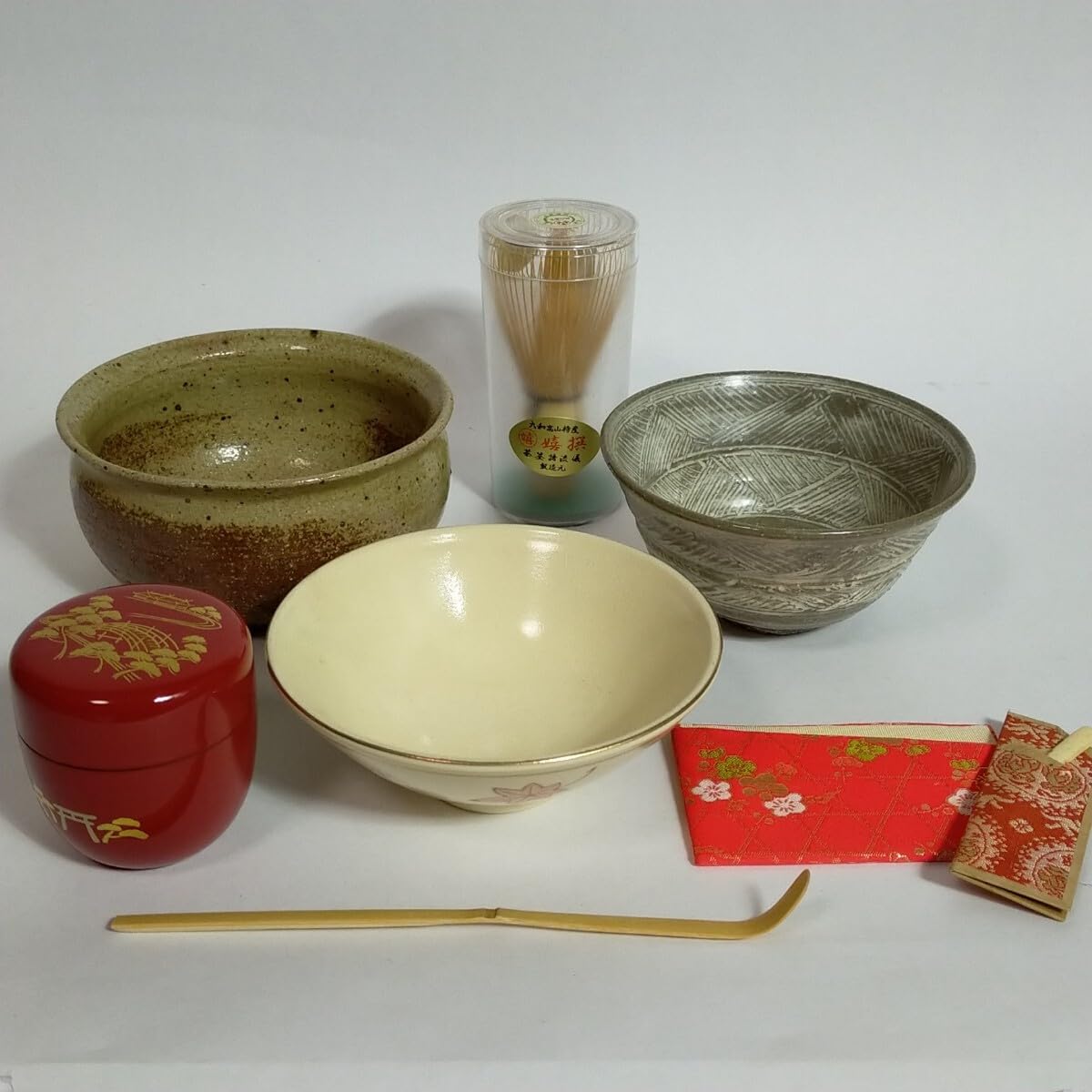 茶箱 短冊 茶道具セット 歴史 古物 茶碗 水差し 茶灼 銘有 棗 【公式通販】