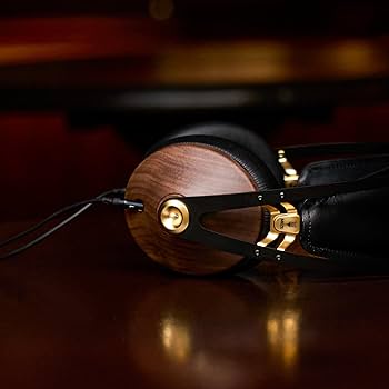 Amazon.com: MEZE AUDIO | 99 Classics Walnut Gold | Wooden Closed