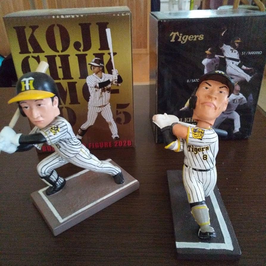 阪神タイガース 佐藤輝明 ボブルヘッドフィギュア 2025 佐藤輝明