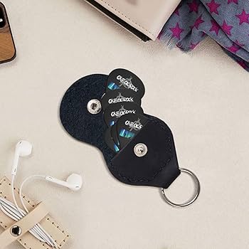 ONE OK ROCK ワンオクロック 直筆サイン入りギターピック Amazon.co.jp