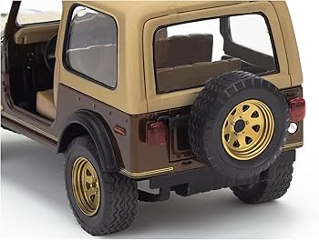 Amazon | ドイツレベル(Revell) アメリカレベル 1/24 ジープ CJ-7