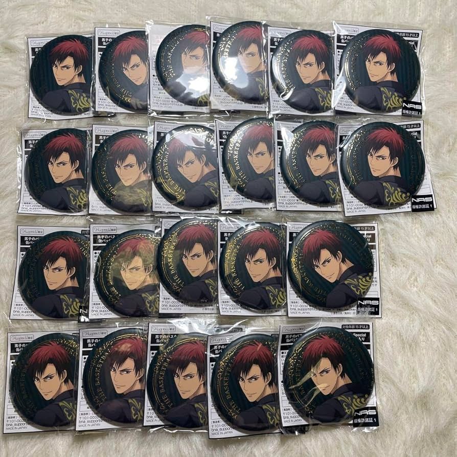 黒子のバスケ Black style 青峰 火神 メタル缶バッジ 特典 黒子の