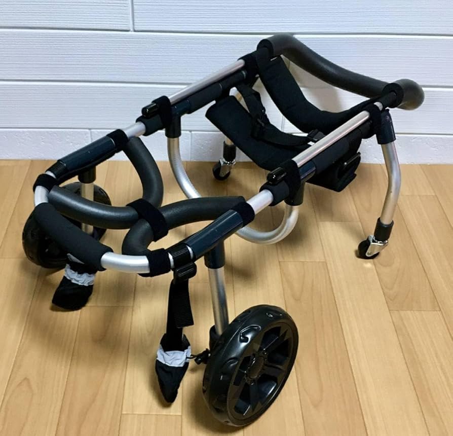Amazon.co.jp: □犬の車椅子 小型犬用4輪車 29kg位 背高35cm位 顎乗せ