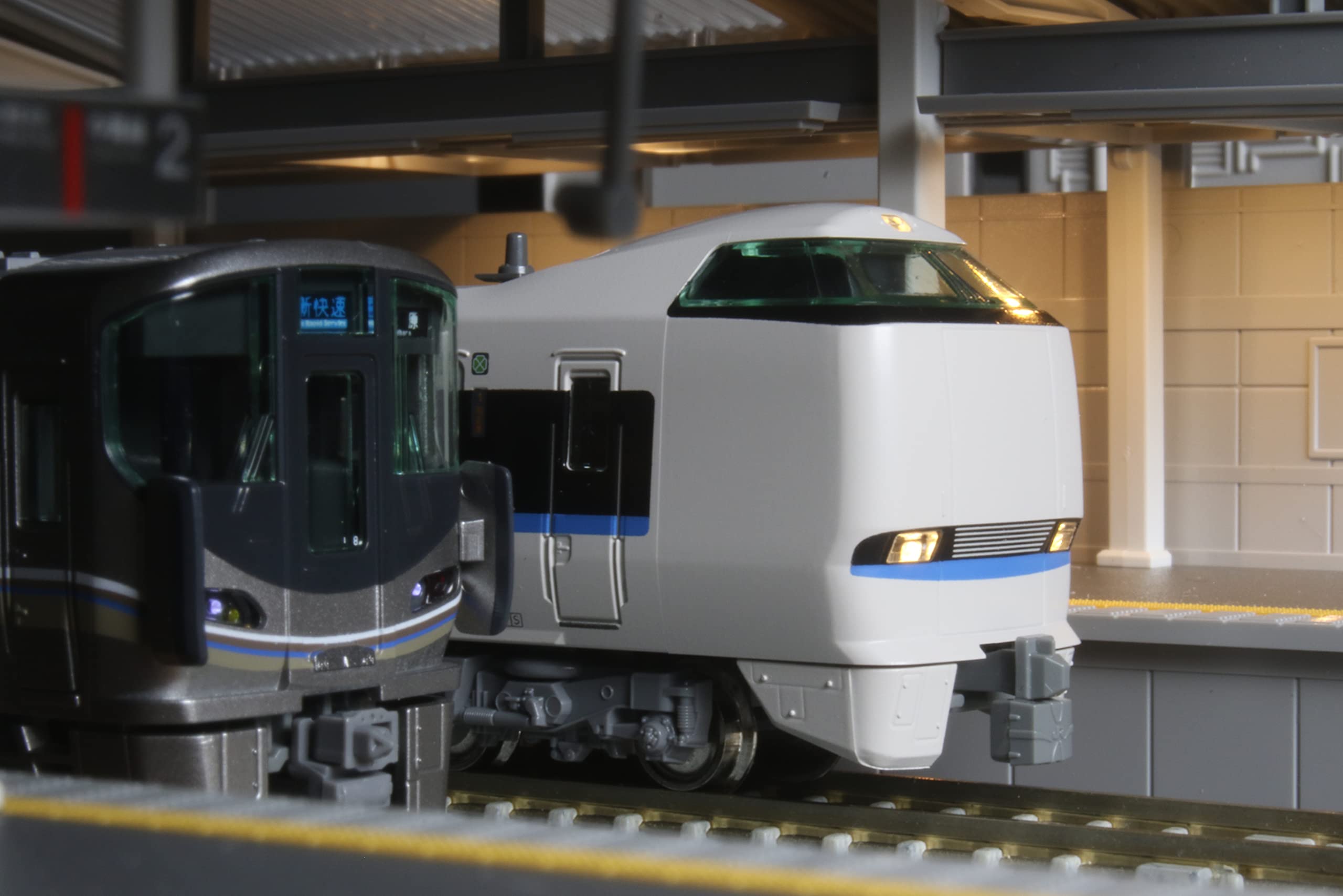 Amazon | KATO Nゲージ 683系4000番台 サンダーバード リニューアル車