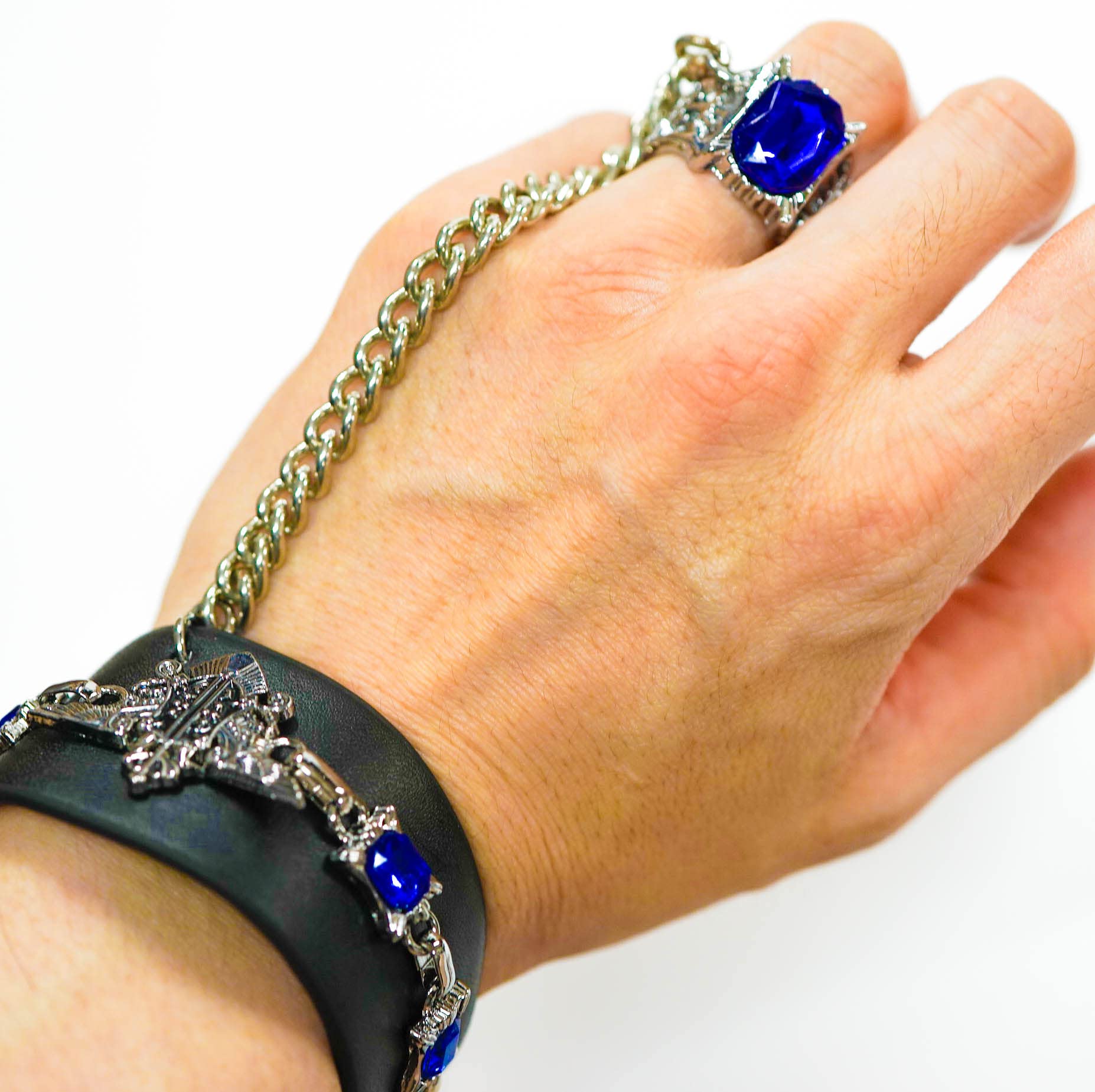 黒執事 シルバーブレスレット 葬儀屋 グッズ アクセサリー 黒執事 葬儀