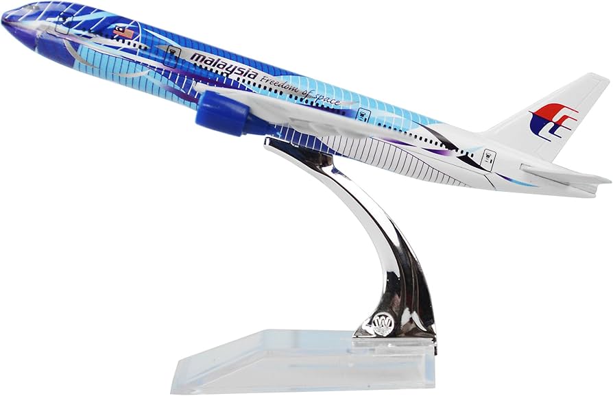 Amazon.com: 24-Hours Malaysia Airlines Boeing 777-200 Sea Wave