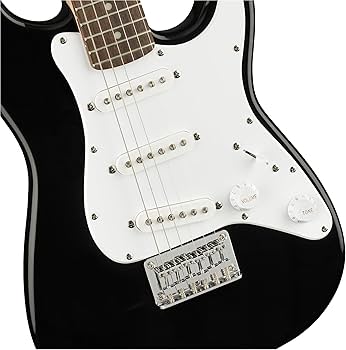 Squier Mini Stratocaster ブラック&ソフトケース Amazon.com: Squier