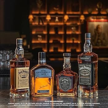 Amazon.co.jp: ジャックダニエル ゴールド 700ml : 食品・飲料・お酒