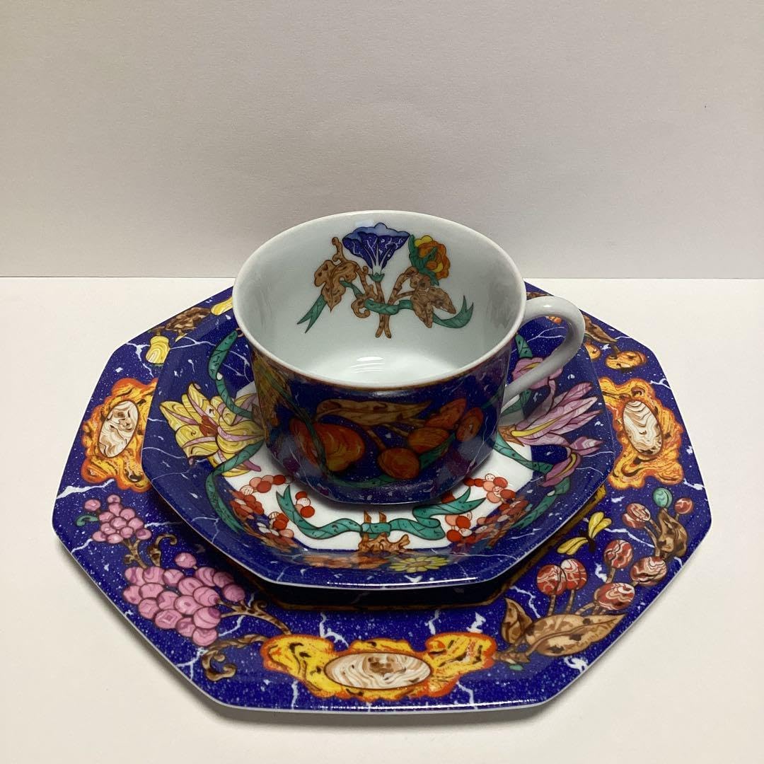 赤絵九谷金彩花鳥人物図龍持手水注 [B27943] 赤絵九谷金彩花鳥人物図龍