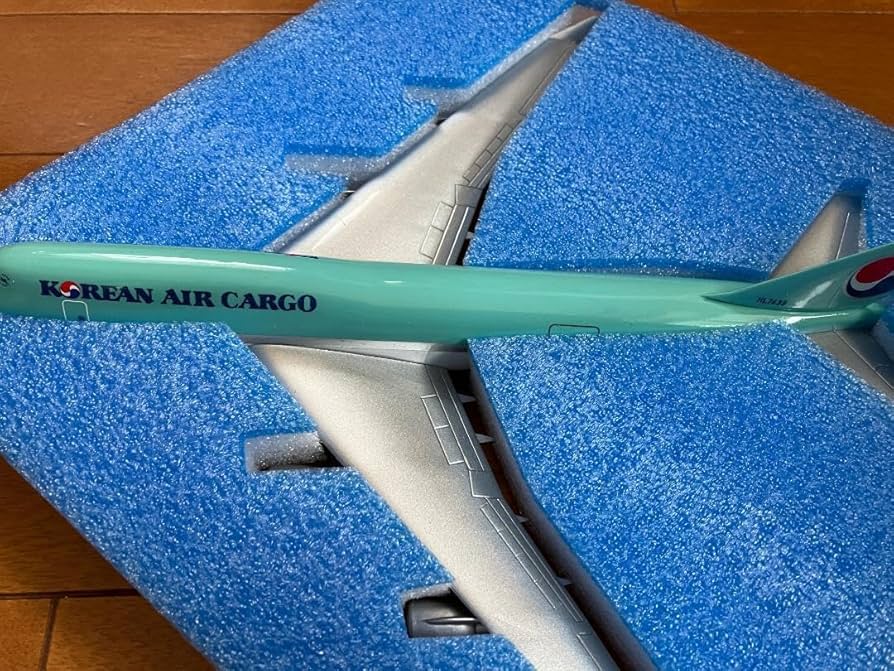 Amazon.co.jp: 大韓航空 KOREAN AIR CARGO B747400F 貨物機 模型 T