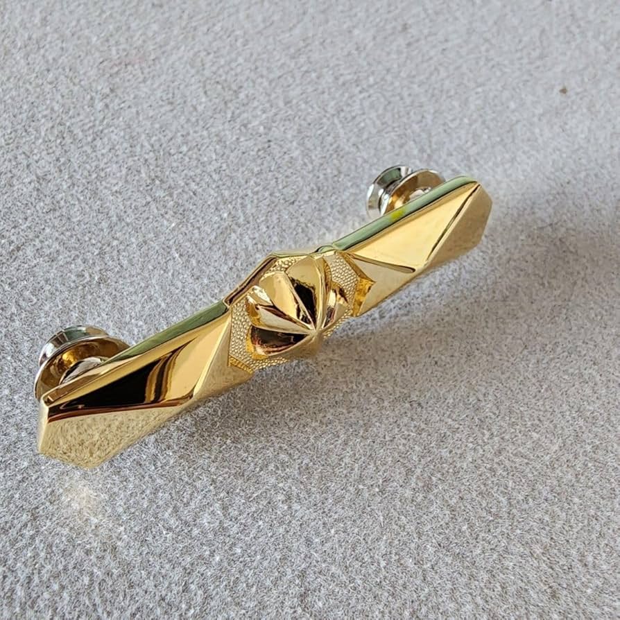 ☆防衛記念章☆記念品!!階級章!ビンテージ品!プレミア品!徽章!自衛隊