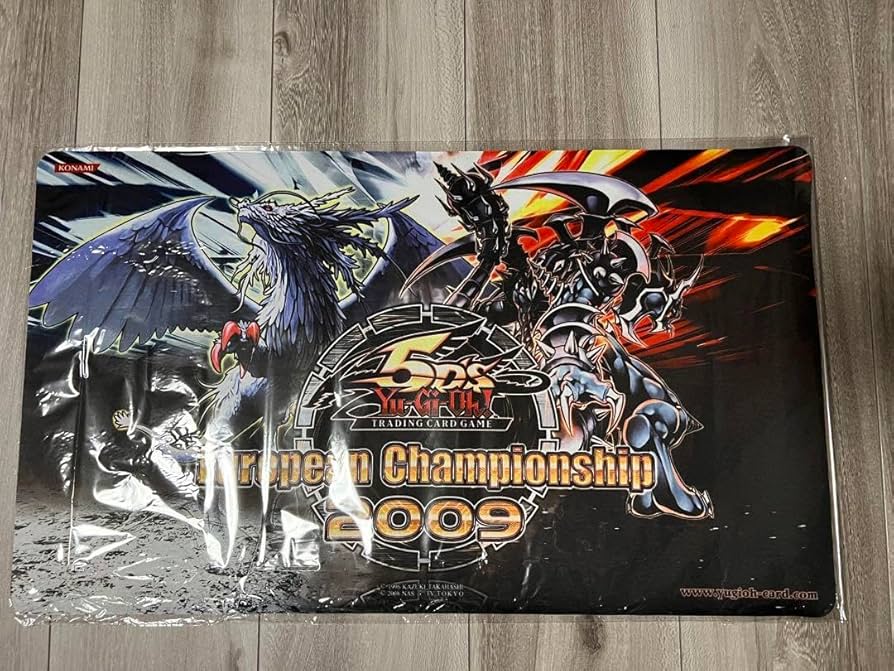 遊戯王 裁きの龍 ダークアームドドラゴン プレイマット 中古品】裁きの