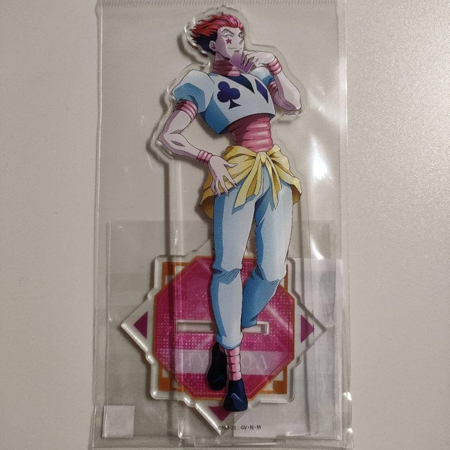 ハンターハンター デカアクリルスタンド ヒソカ スーツ ver. Amazon.co