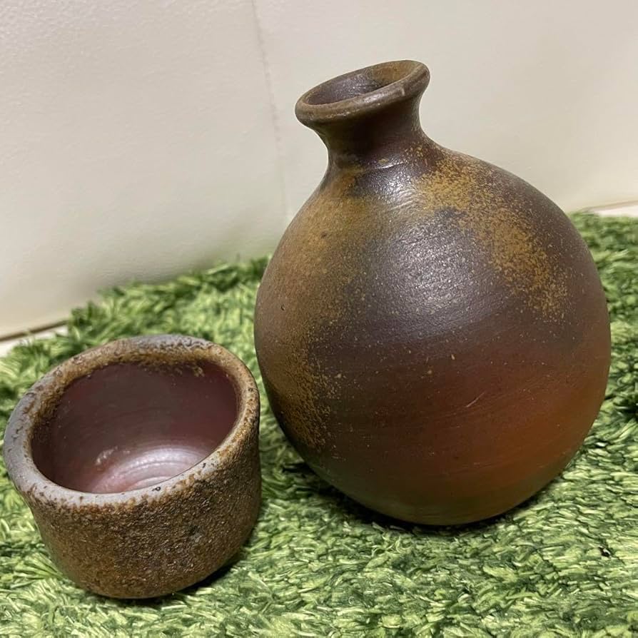 備前焼 徳利①】Bizen ware sake bottle ( 送料無料！)