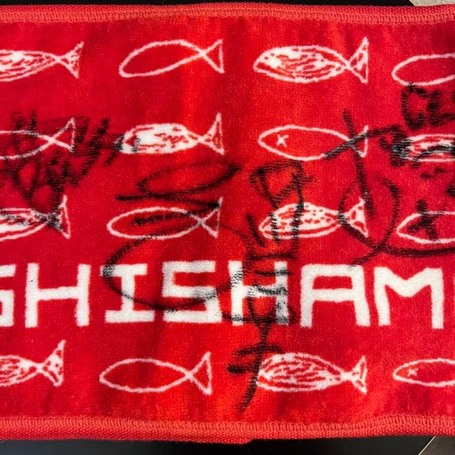 ℳ*.様 Chevon シェボン タオル 赤 サイン入り Chevon 赤タオル サイン