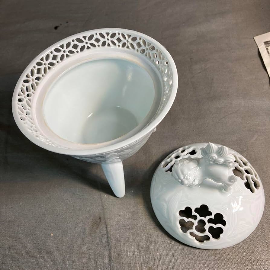 期間特別値下げ】日本工芸 重要無形文化財 肥蝶山 樋渡陶六作 唐草牡丹