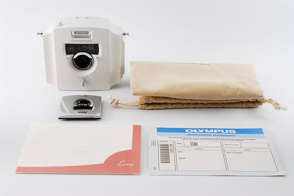 ☆世界限定発売品☆ オリンパス フィルムカメラ Ecru エクリュ Amazon
