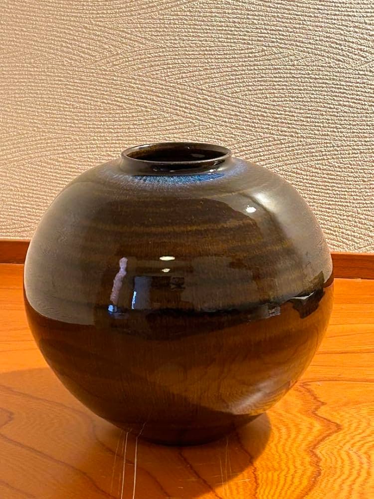 Amazon.co.jp: 萩焼 小松健 壺 花瓶 陶器 : ホビー