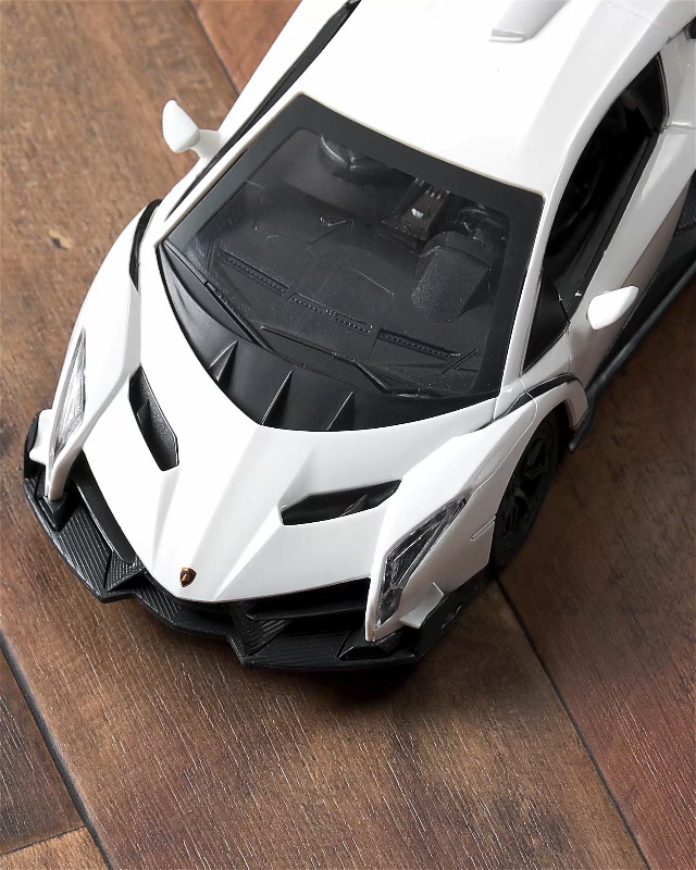 Amazon.co.jp: 童友社(DOYUSHA) 2.4GHz 1/24 ランボルギーニ