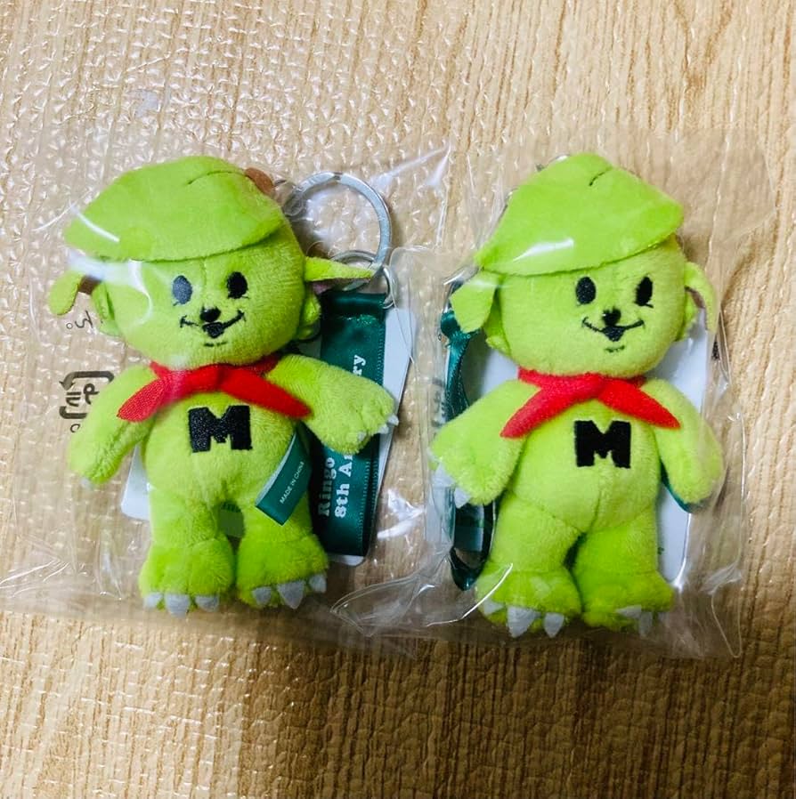 MGAメメル ぬいぐるみ＆キーホルダーのセット MEMERU Plush Toy