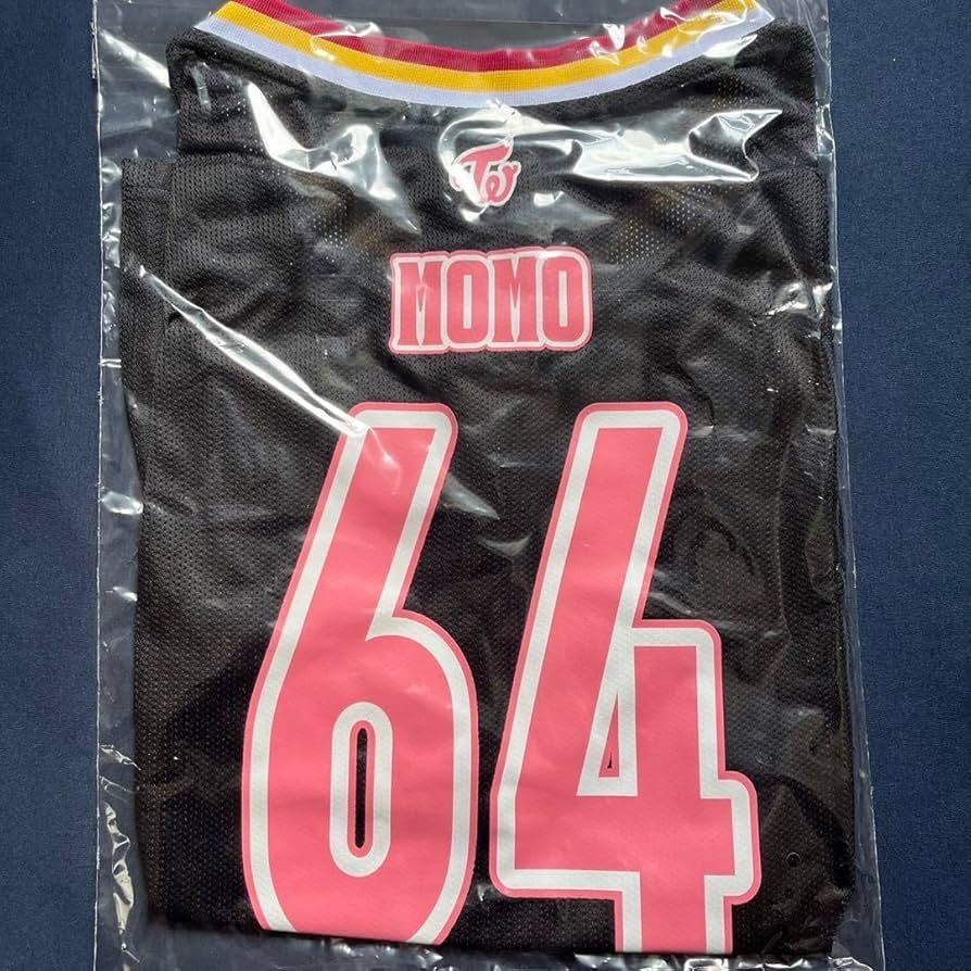 TWICE モモメッシュユニフォーム