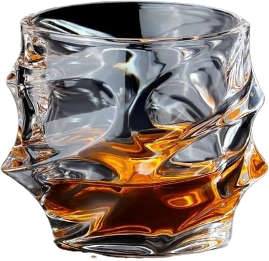 Amazon | クリスタルウィスキーグラス ユニークな彫刻デザイン ロック