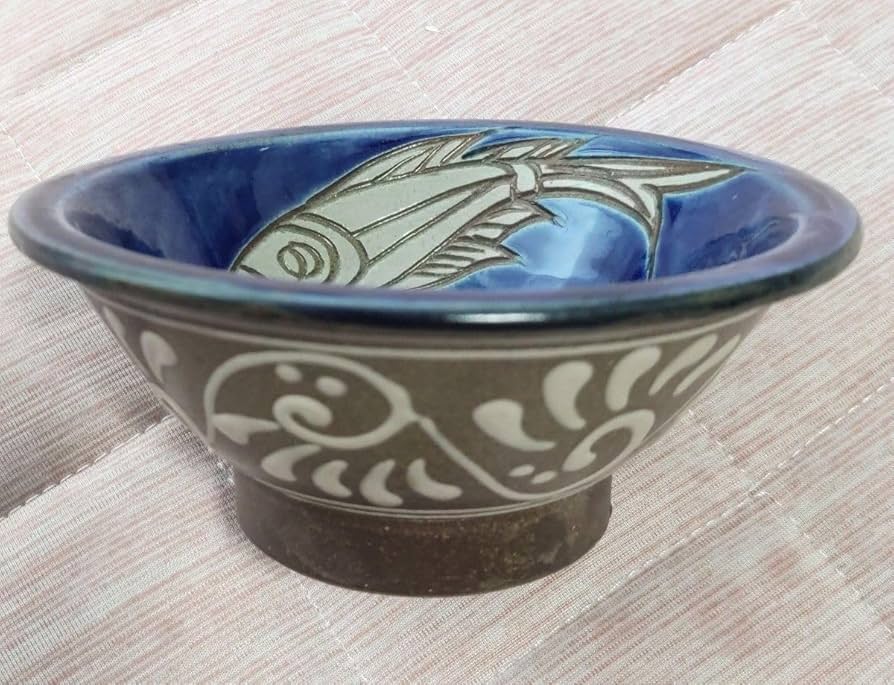 沖縄やちむん 魚文 壺屋焼 宮陶房 宮城須美子 レア❢ 花と海洋生物 丼