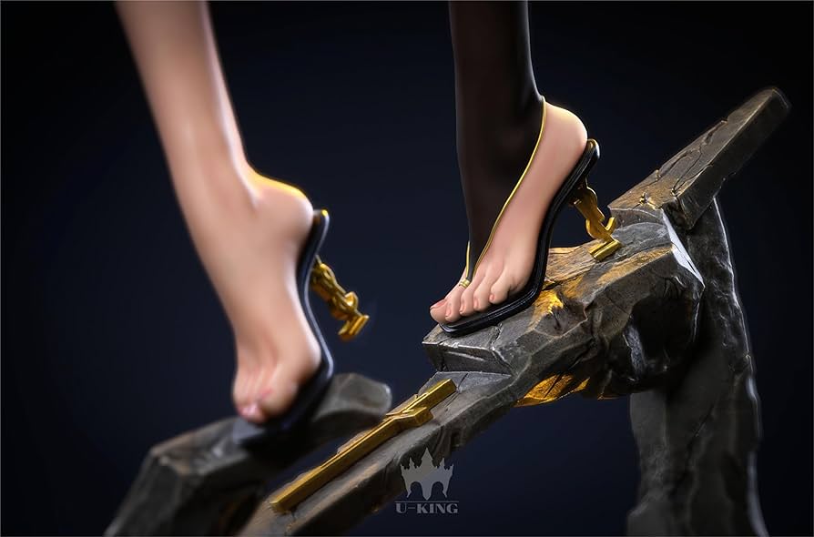 Amazon.co.jp: チェンソーマン マキマ フィギュア Ver. 1/4スケール