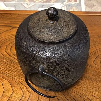 Amazon.co.jp: 茶道具 南部鉄器 茶の湯釜 風炉釜 薫山銘 釜環付き 保管