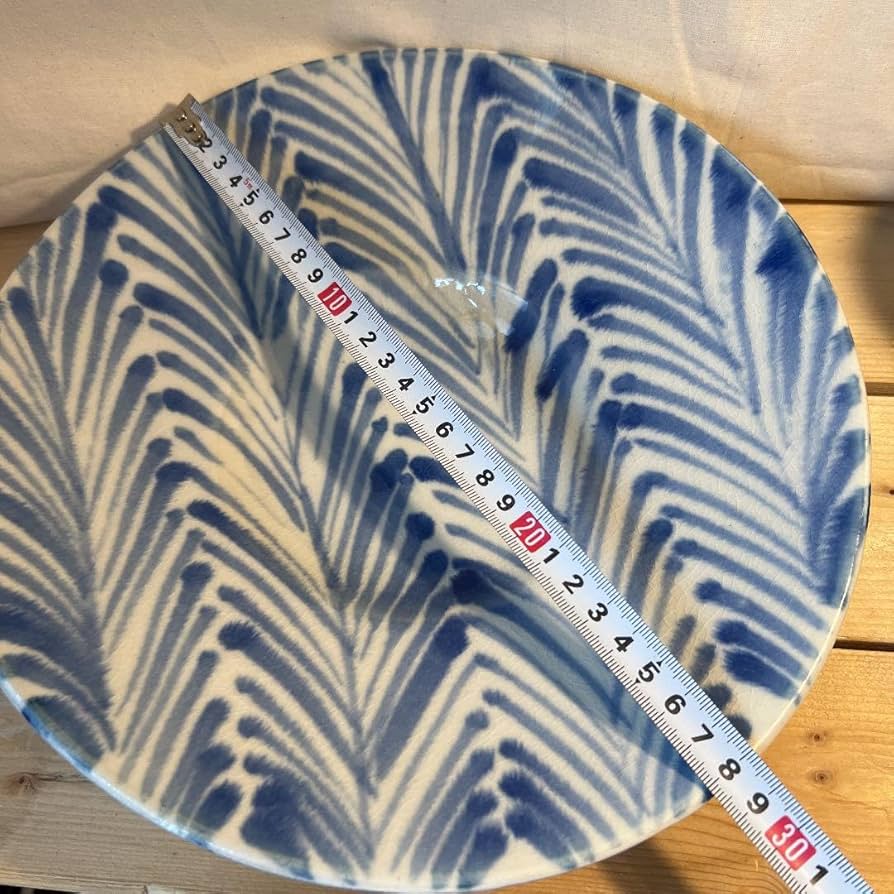 沖縄 大嶺實清 古作 花紋蝋抜き皿 大嶺實清 古作 花紋蝋抜き皿 沖縄