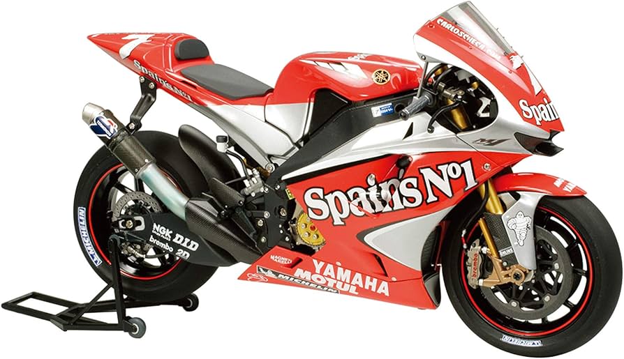 Amazon.com: Tamiya – 14100 Yamaha YZR M1 2004 1/12 : Arts, Crafts