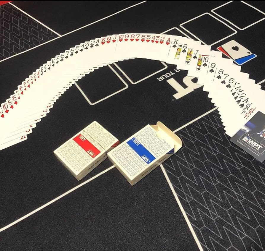 Amazon | 【Amazon限定】WPTトランプ ワールドポーカーツアー 赤