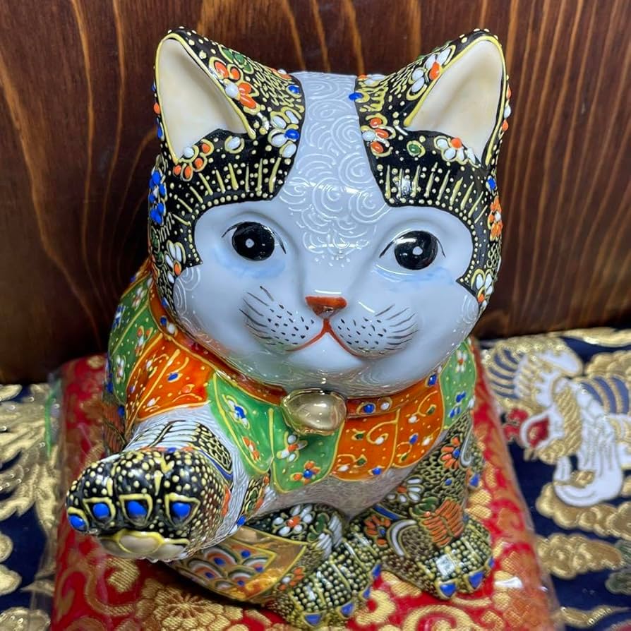 Amazon.co.jp: 願いが叶う魔除け九谷焼 招き猫 タッチ猫 右手 : ホーム